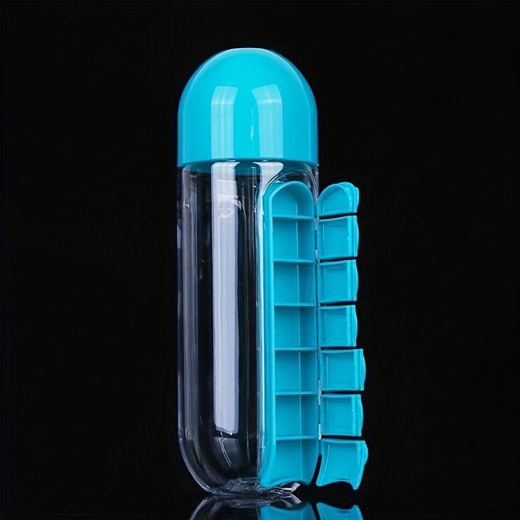 💧 2-in-1 Water Bottle with Built-In Pill Organizer
